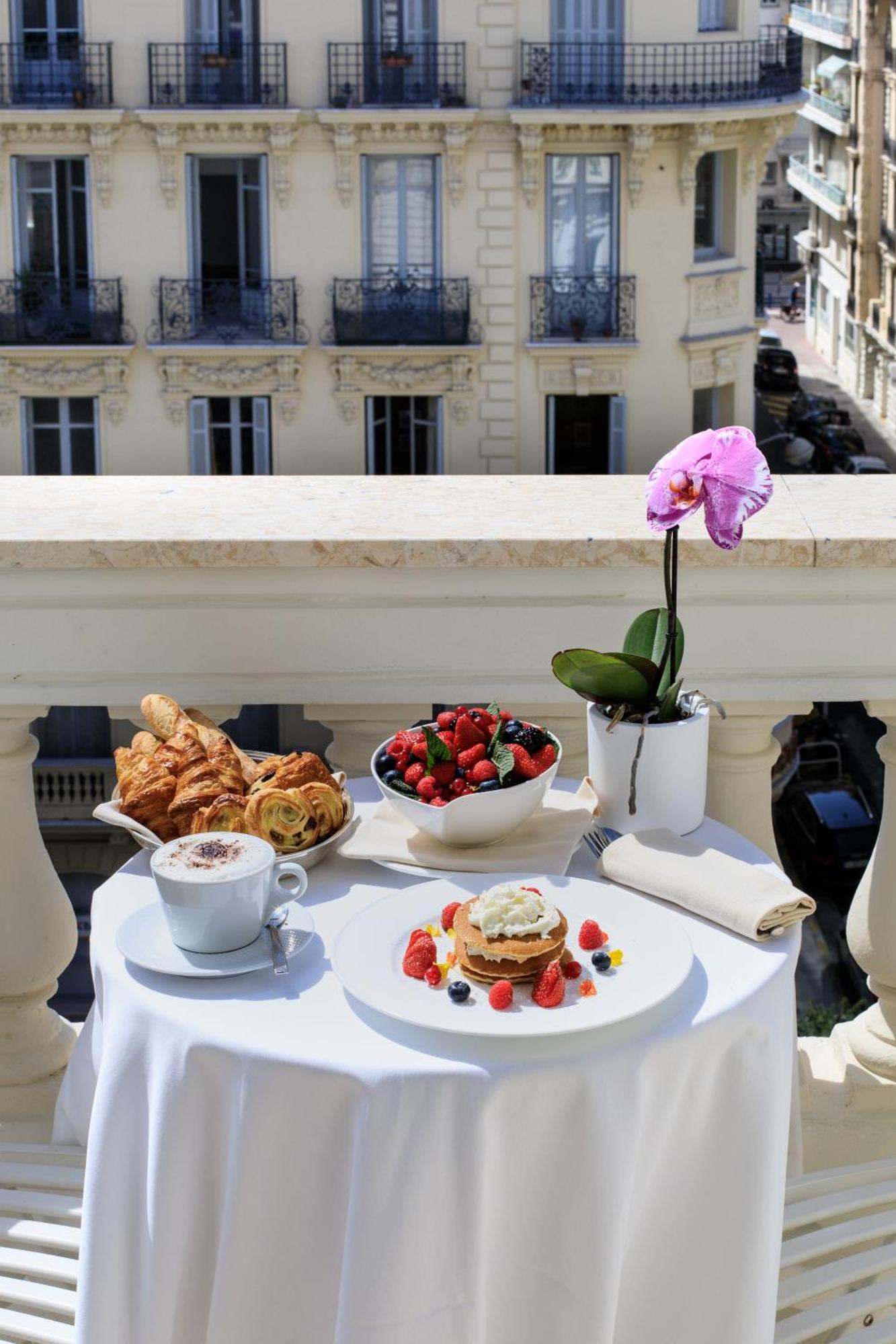 Boscolo Nice Hotel & Spa المظهر الخارجي الصورة Breakfast at the Hotel