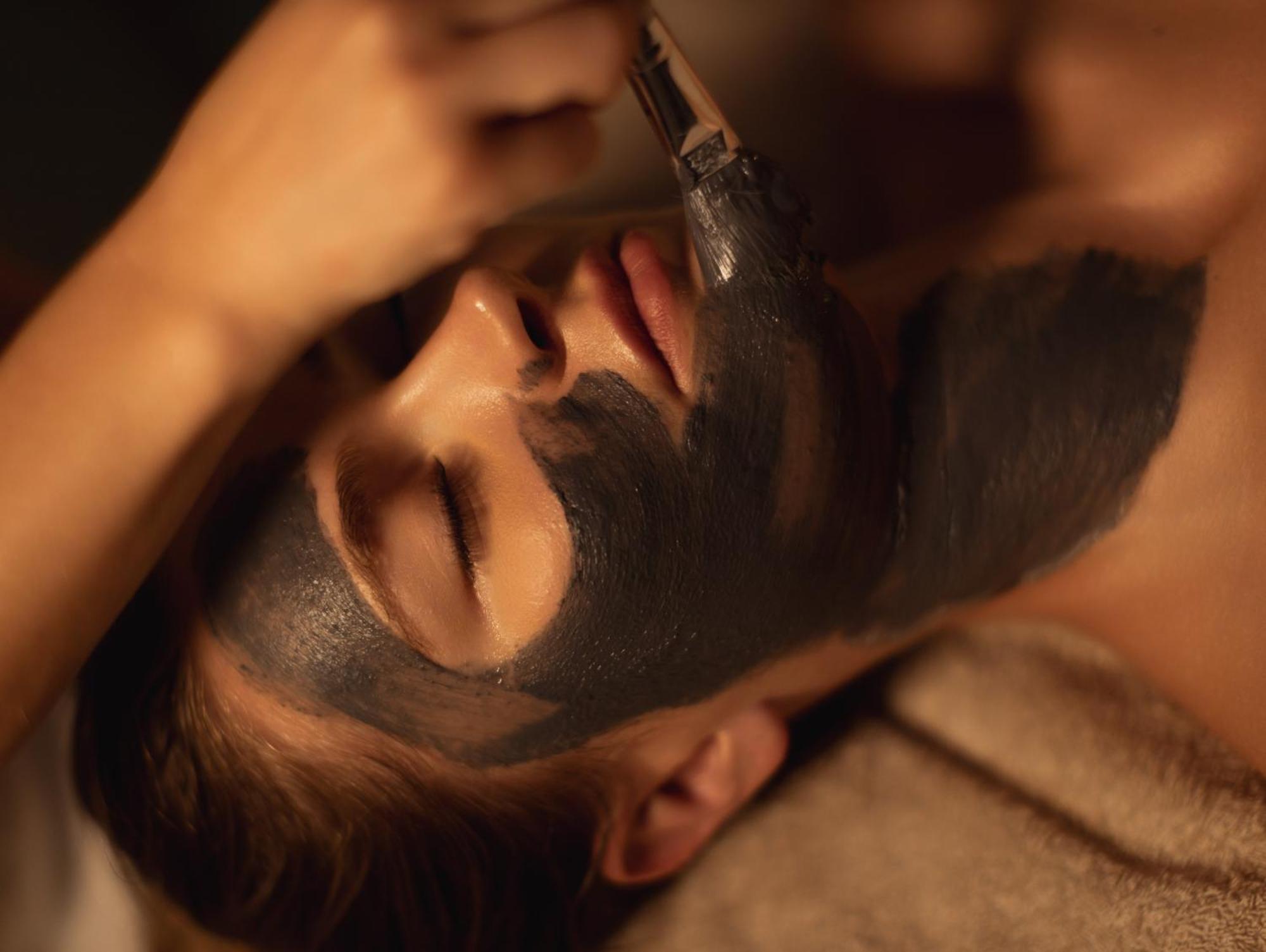 Boscolo Nice Hotel & Spa المظهر الخارجي الصورة A man receiving a facial