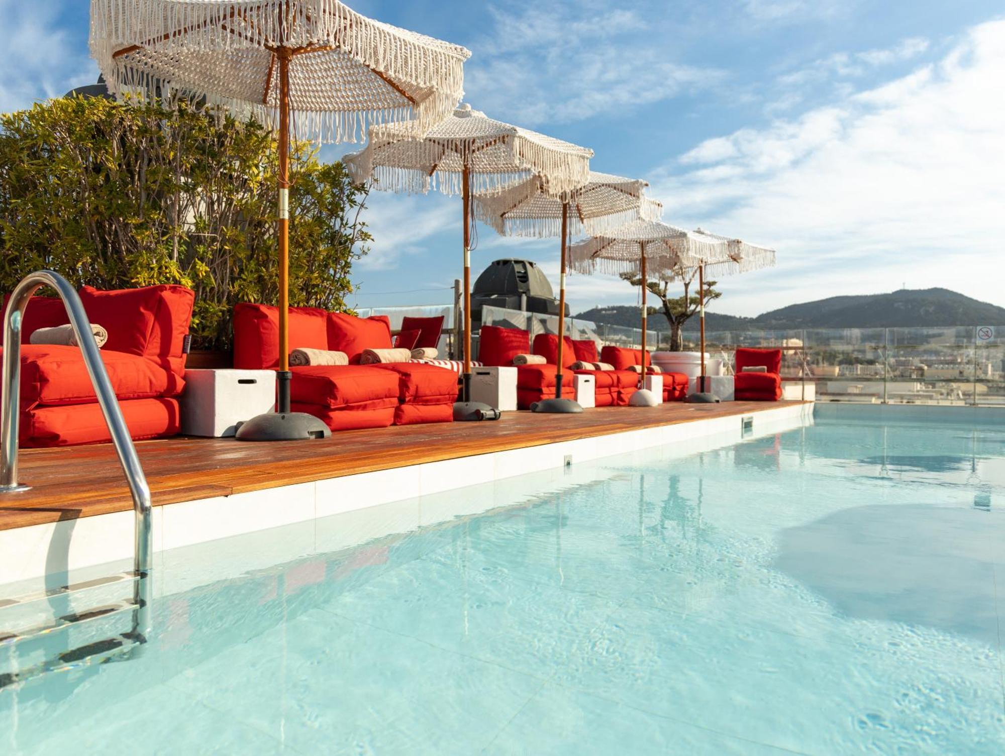 Boscolo Nice Hotel & Spa المظهر الخارجي الصورة The rooftop pool at the Hotel W