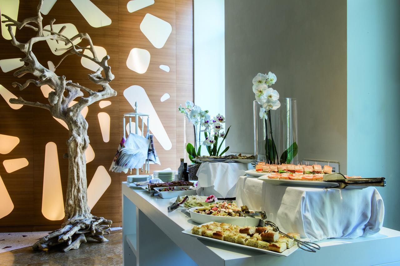 Boscolo Nice Hotel & Spa المظهر الخارجي الصورة A buffet at a hotel